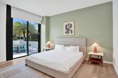 17WEST Spacious 3BR Apartment with Balcony -516 1