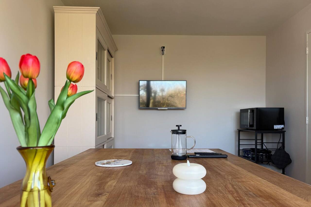 2 bedroom cozy apartment in Broek in Waterland 1
