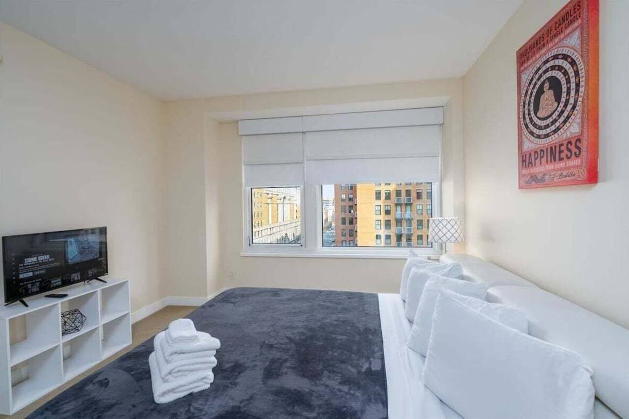 2 BR Fully Furnished Apartment at Penn Quarters - Surrounded by Best Restaurants in Town 1