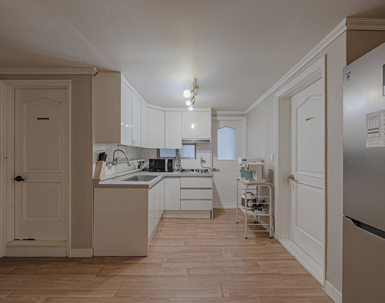 201-Apgujeong 1 Korean traditional style 3 room house 1