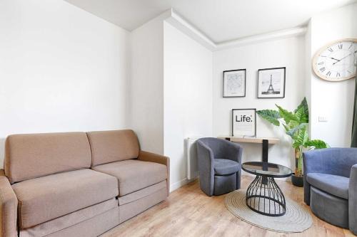 2BR Montmartre Chapelle Apartment 1