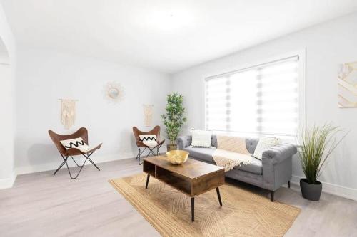 3 Bedroom BOHO Home Near Rogers Downsview Stadium 1
