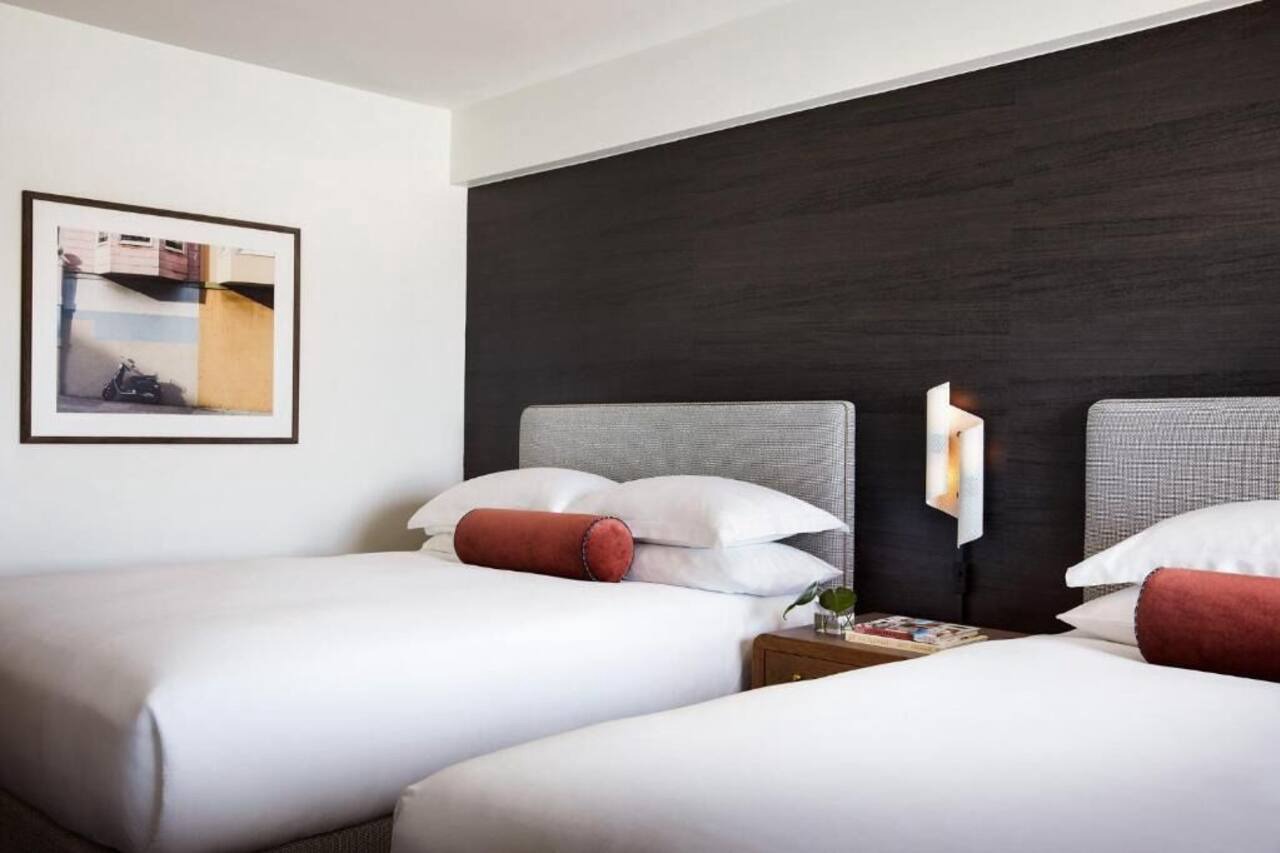 3 Stylish Rooms in Fisherman’s Wharf Ideal for City Explorers 1