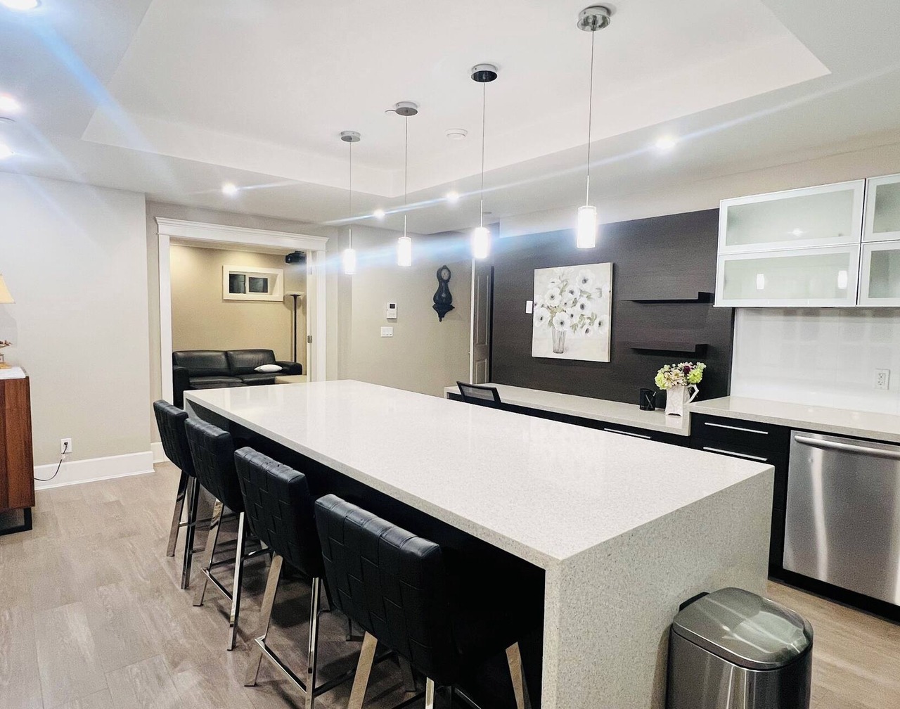 3Bed+2Bath Steam Sauna Retreat in Vancouver! Family friendly! 1