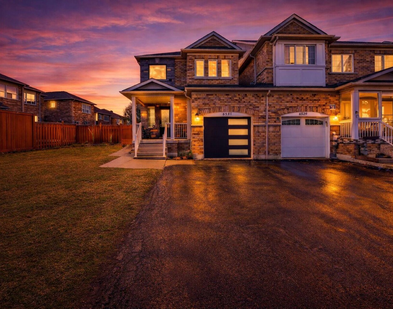 4 Bedrooms 4 Baths Entire Cozy Home in Mississauga 10 Mins Toronto Airport 1