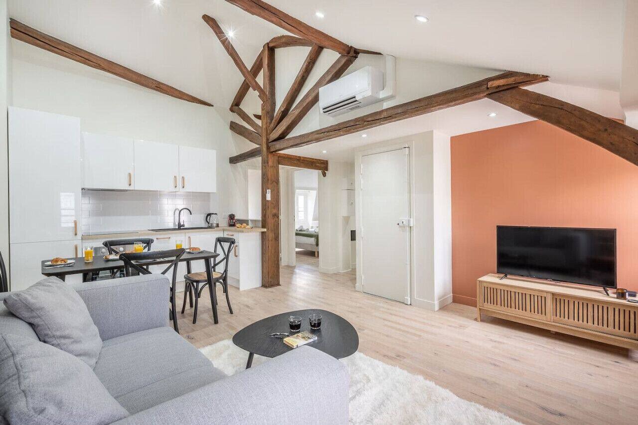 5.Two Bedrooms#Champs Elysées#Arc de Triomphe#AC 1