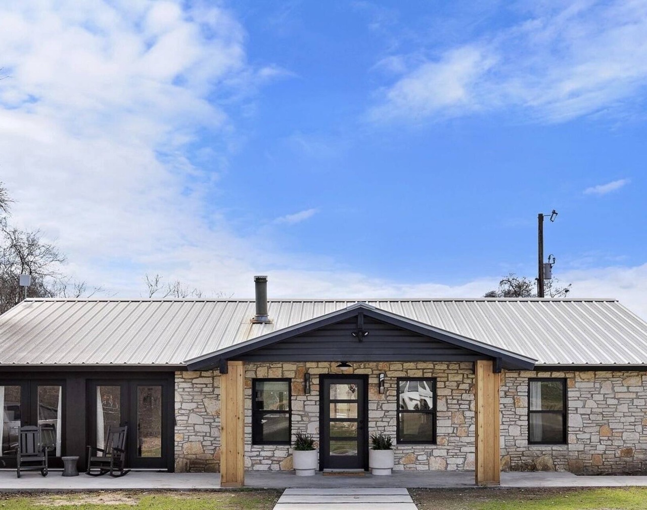 A beautiful and functional central Texas hideaway with large outdoor deck 1