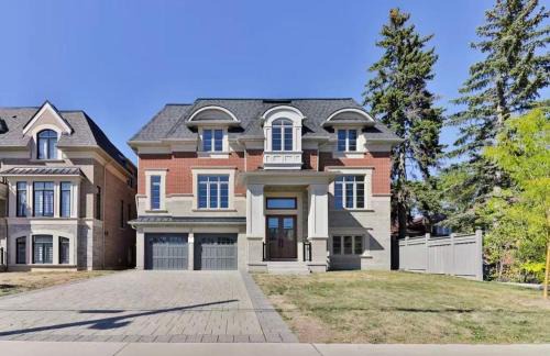 A - Modern Room near Yonge-Finch -Willowdale Grand Residence 1