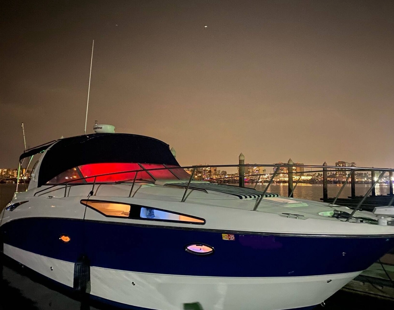 A romantic night for couples in the yacht in Marina del Rey, Los Angeles 1