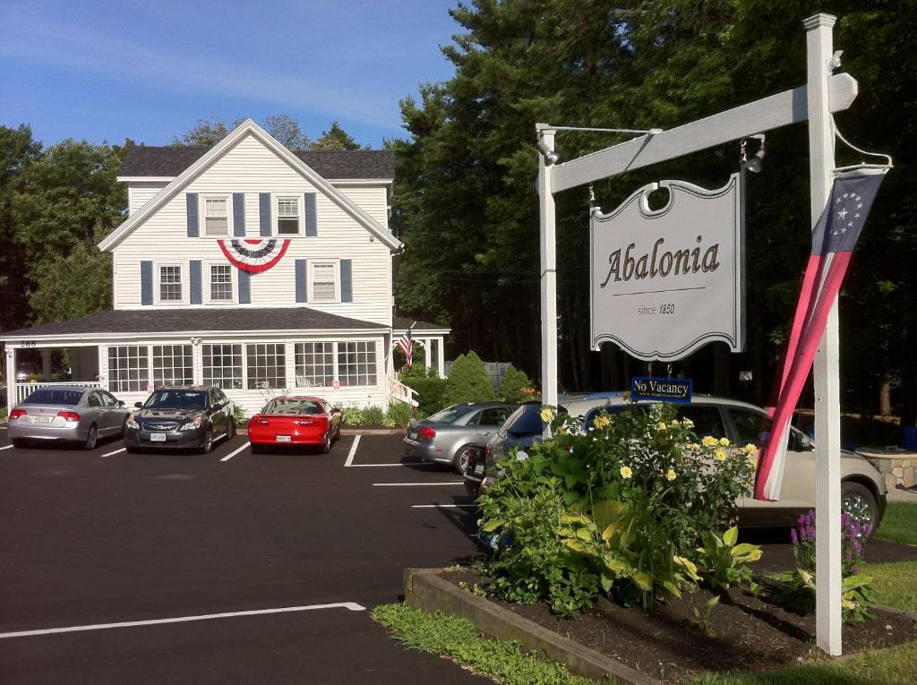 Abalonia Inn 1