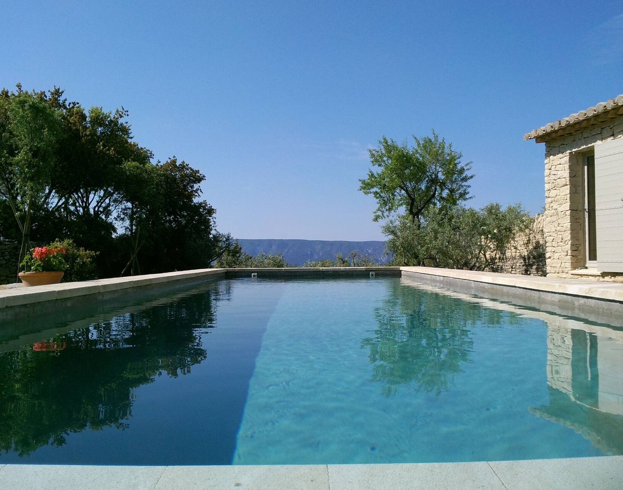 Air-conditioned detached house with a pool, on a family-owned property 1