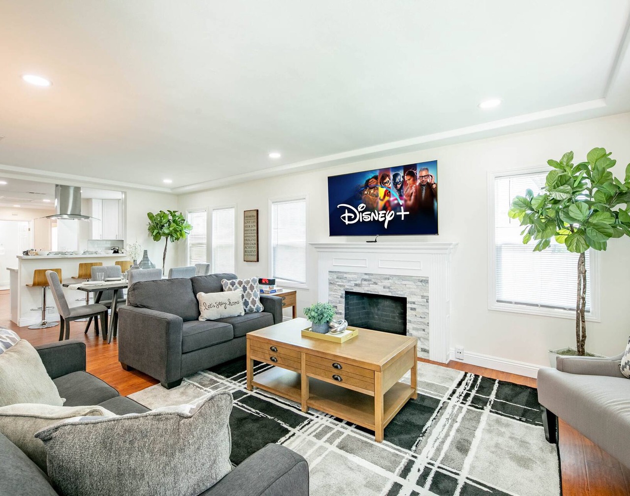 ALHAMBRA 4 Bed home near DTLA w/Parking 1