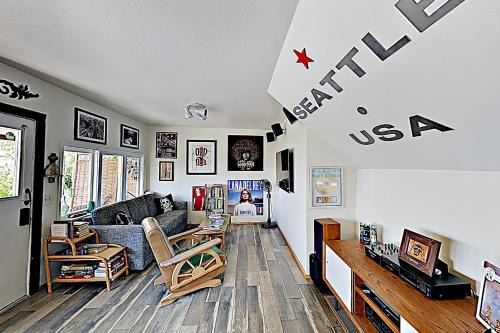 Alki Oasis 1
