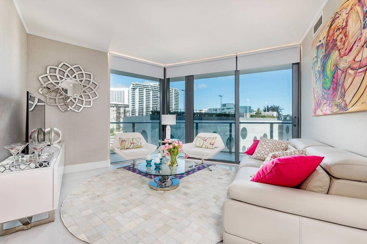 AMAZING BRAND NEW 3 BEDROOMS BAY FRONT CONDO NEW BUILDING AND INCREDIBLE VIEWS 1