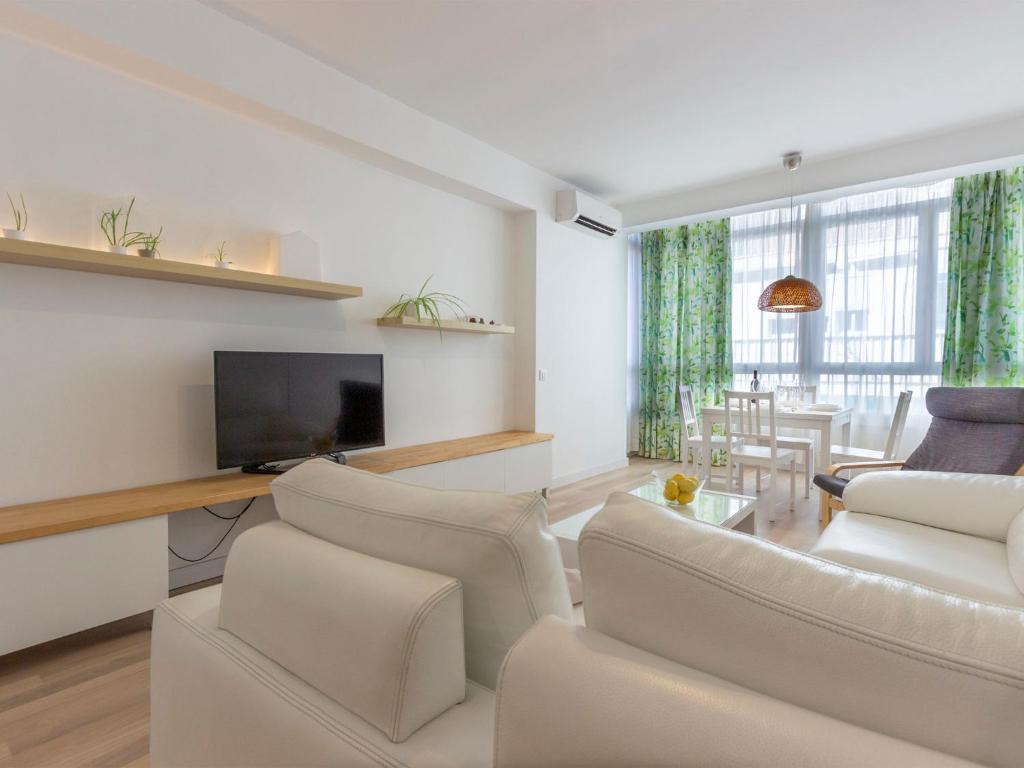 Apartment Chamartin-Ciudad Ramos Carrion by Interhome 1