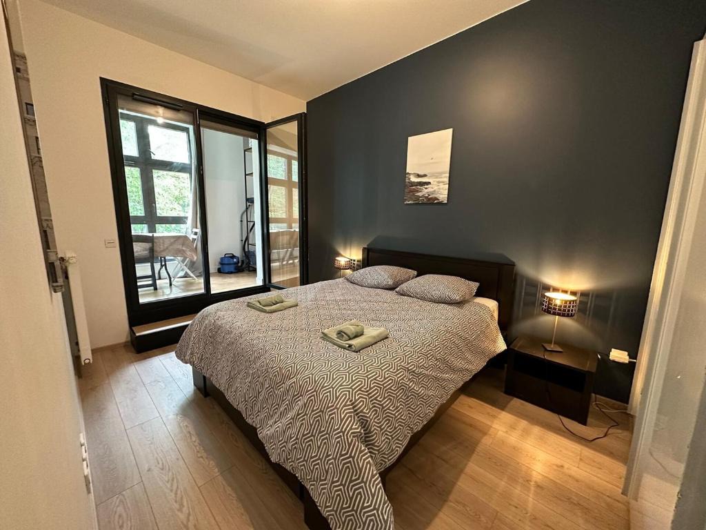 appartement au calme avec vue sur parc, proche de Paris 1