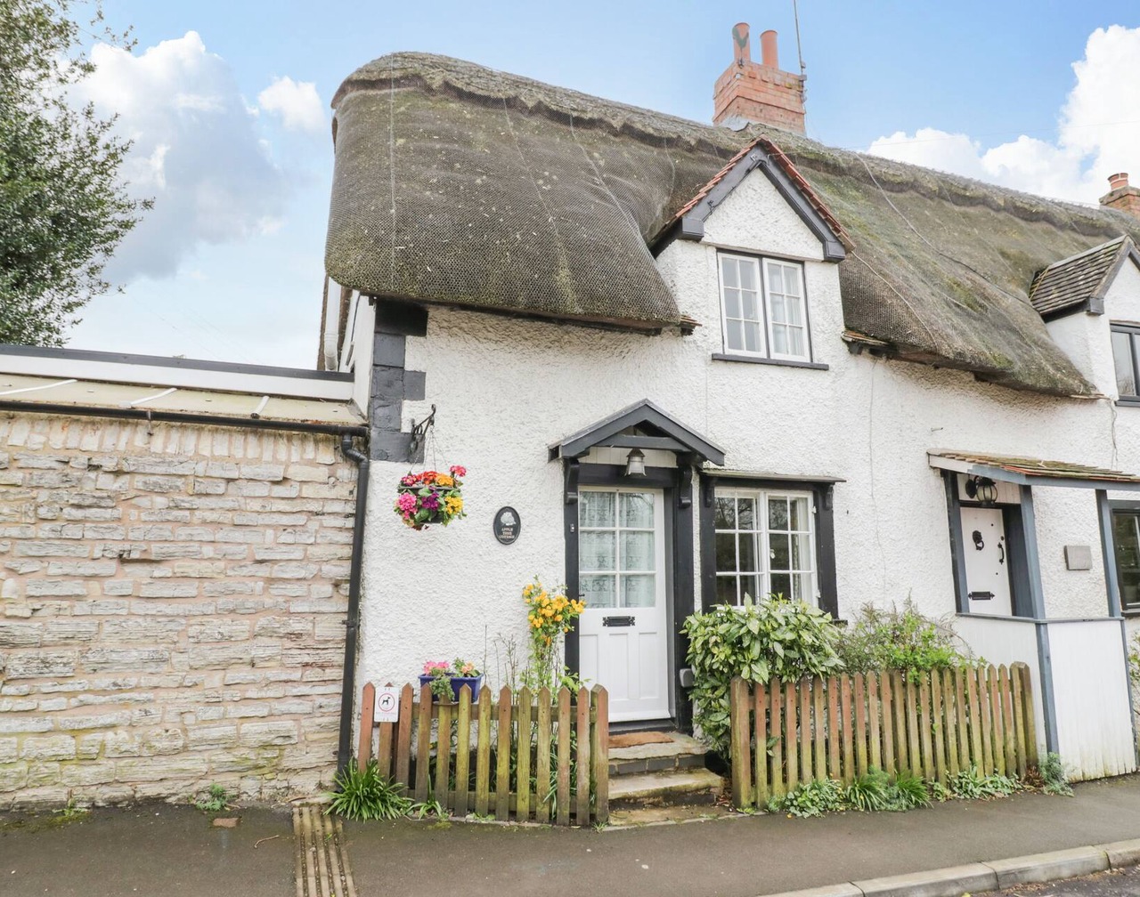 Apple Tree Cottage 1