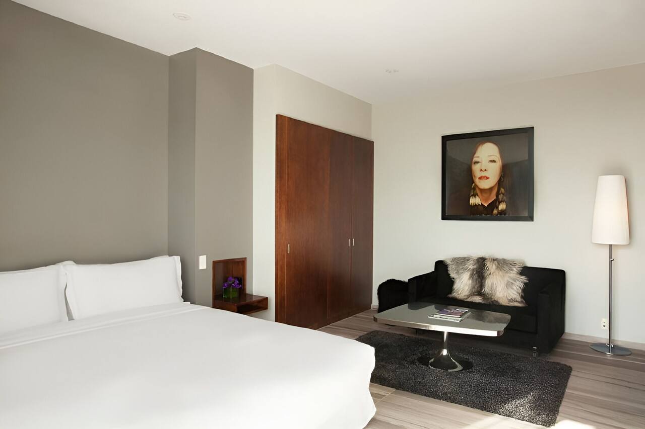 Atelier King Room at Hotel on Rivington 1