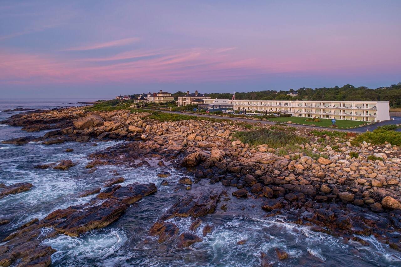 Atlantis Oceanfront Inn 1