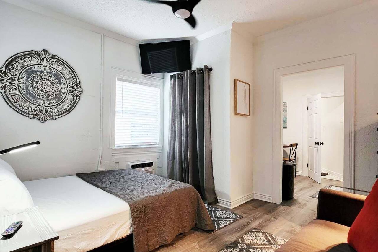 Audubon House Apt. 5 Studio 1
