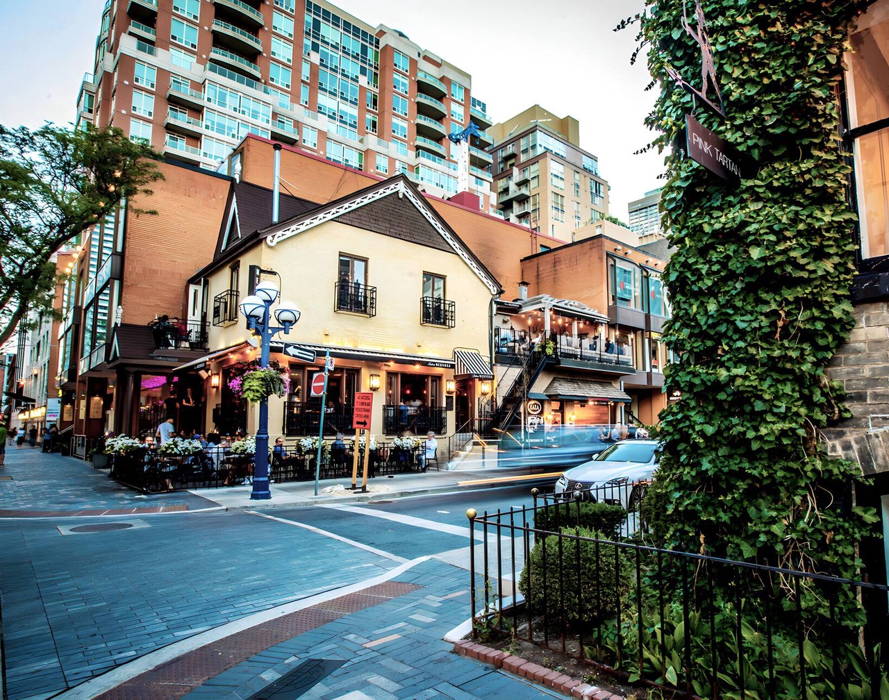 Avalon Suites Yorkville 1