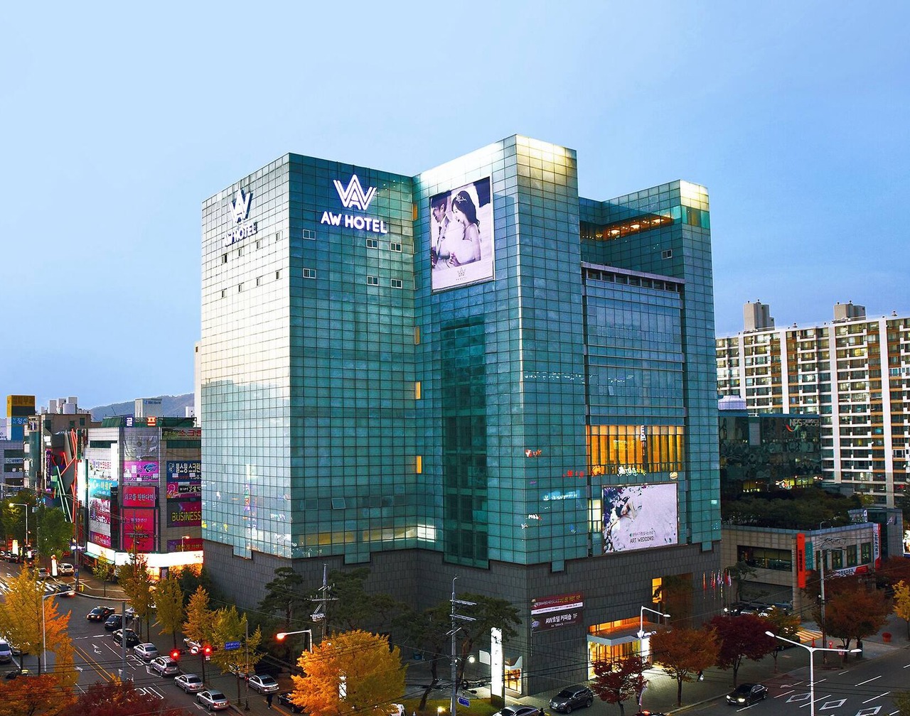 AW Hotel 1