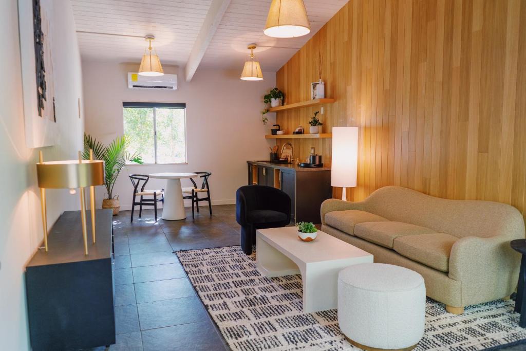 Azure Sky Hotel - Adults Only - A Town & Desert Boutique Hotel 1