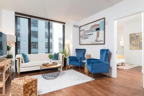 Back-Bay Upscale Central Condo Bos Common Downtown 1