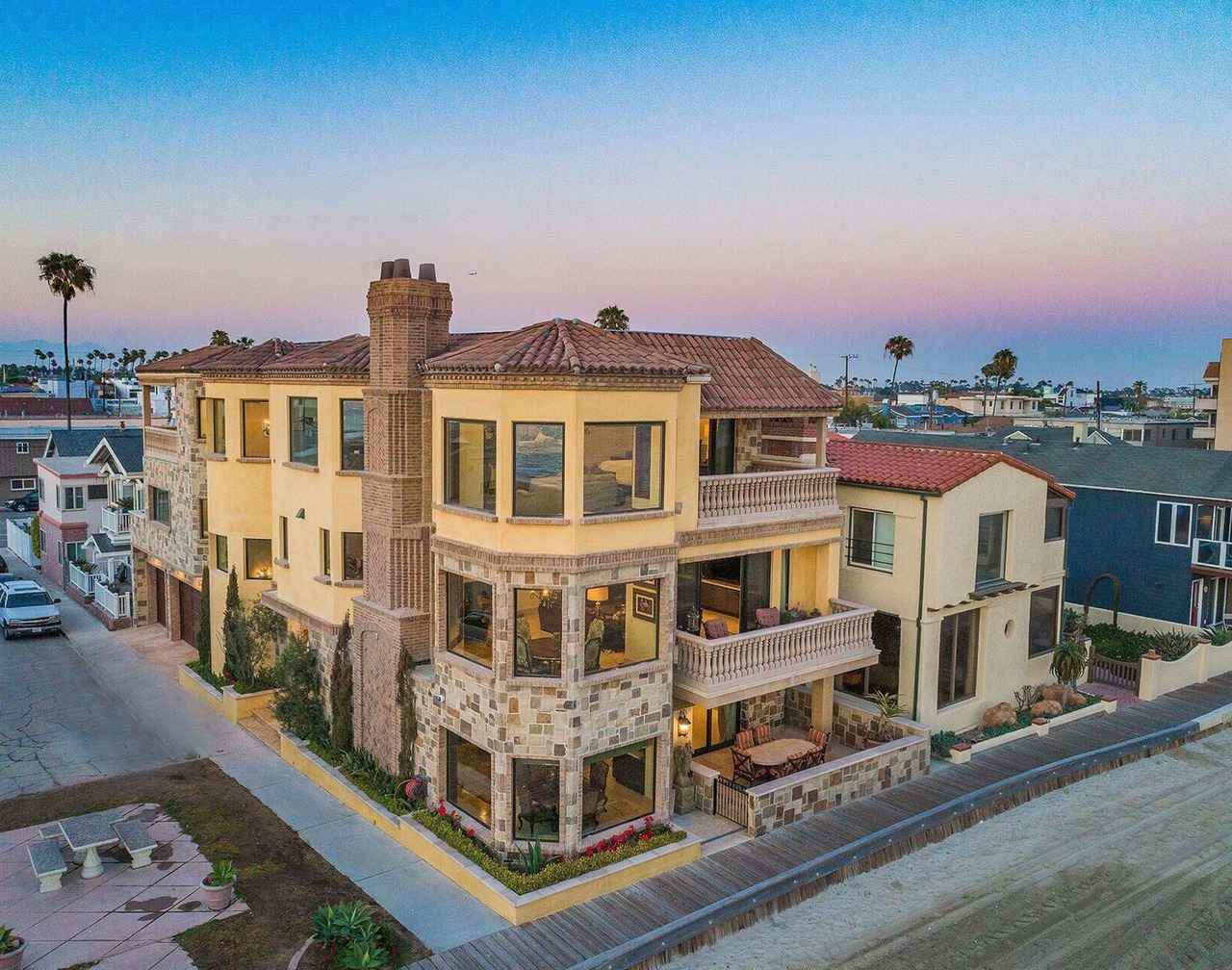 Beach Front Executive Home 1