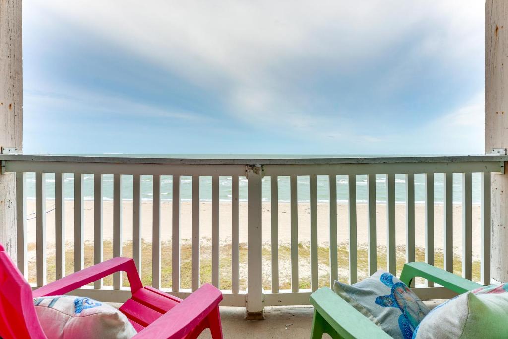 Beachfront Corpus Christi Condo w/Pool Access! 1