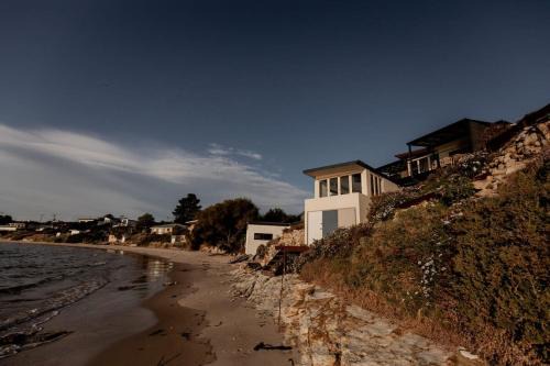 Beachfront Paradise in Opossum Bay 1