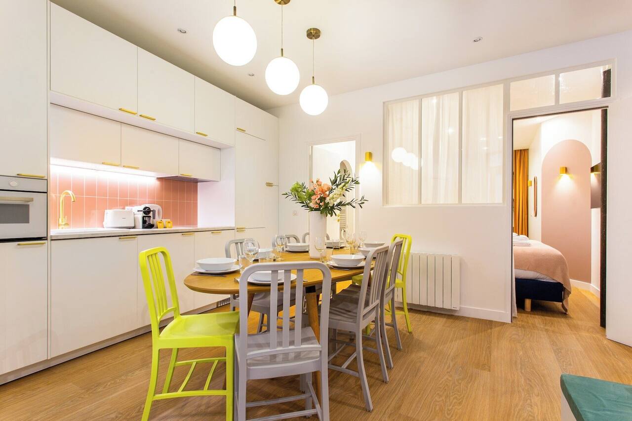 Beautiful apartment - 4BR/10P - Rue des Martyrs 1
