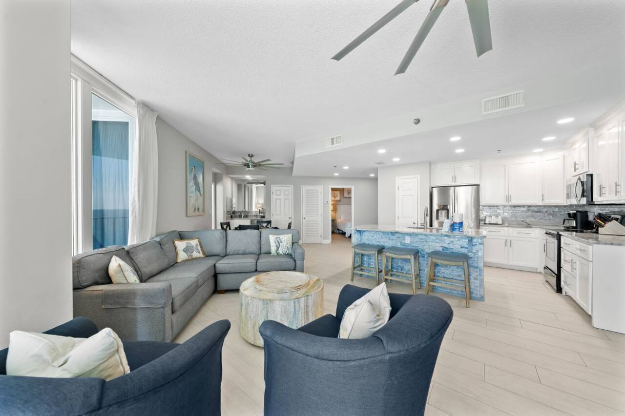 Beautiful Modern Gulf Front Condo w/Large Balcony | Indoor & Outdoor Pools 1