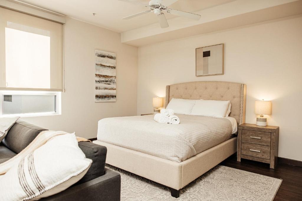 Beautiful Studio in West Hollywood 1