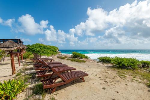 Bella Mar, Oceanfront Escape 1