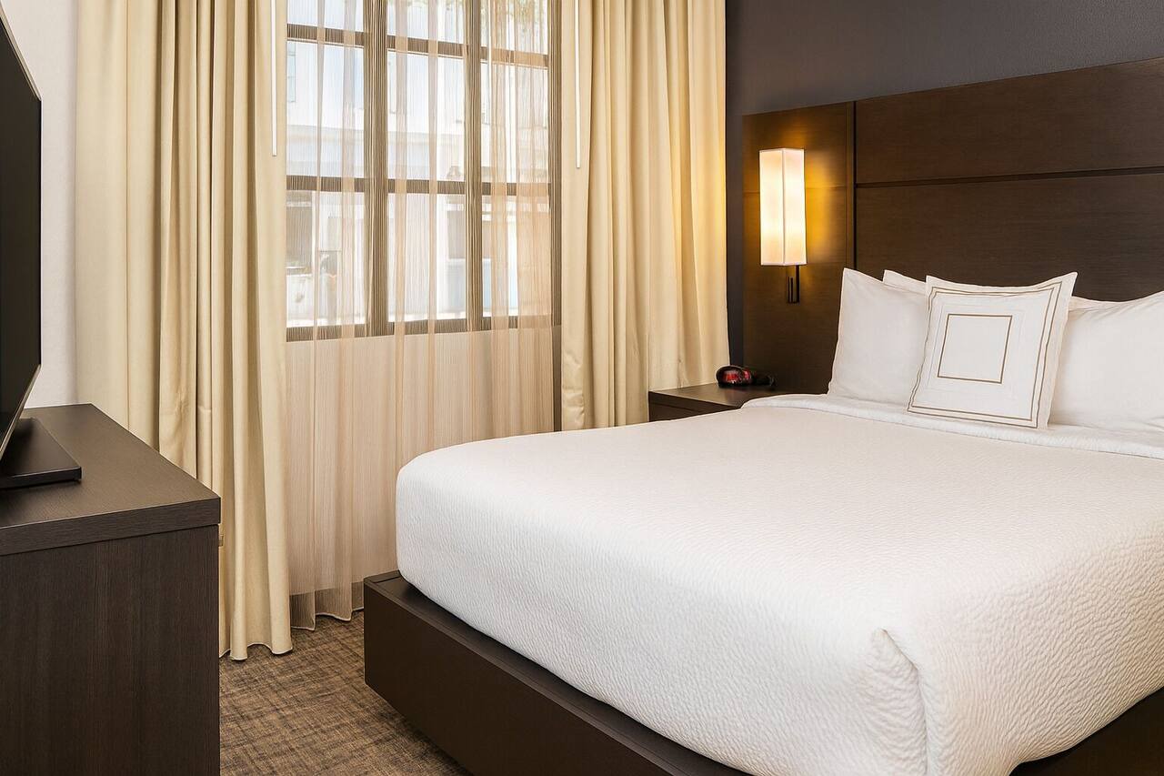 Best Place to Stay in New Orleans! Outdoor Pool, Pet-friendly, Free Breakfast! 1