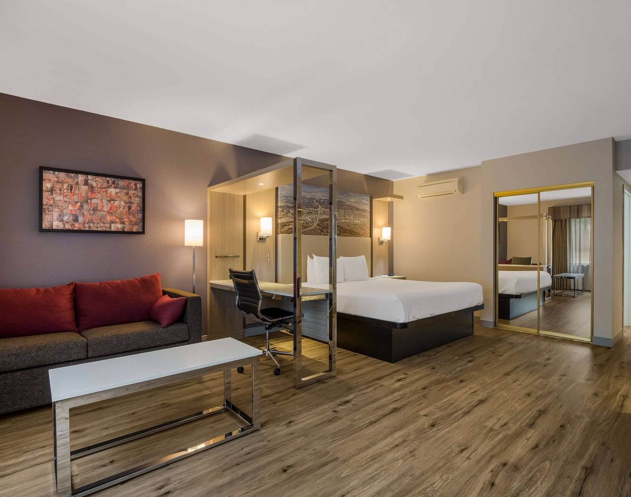 Best Western Diamond Bar Hotel & Suites 1
