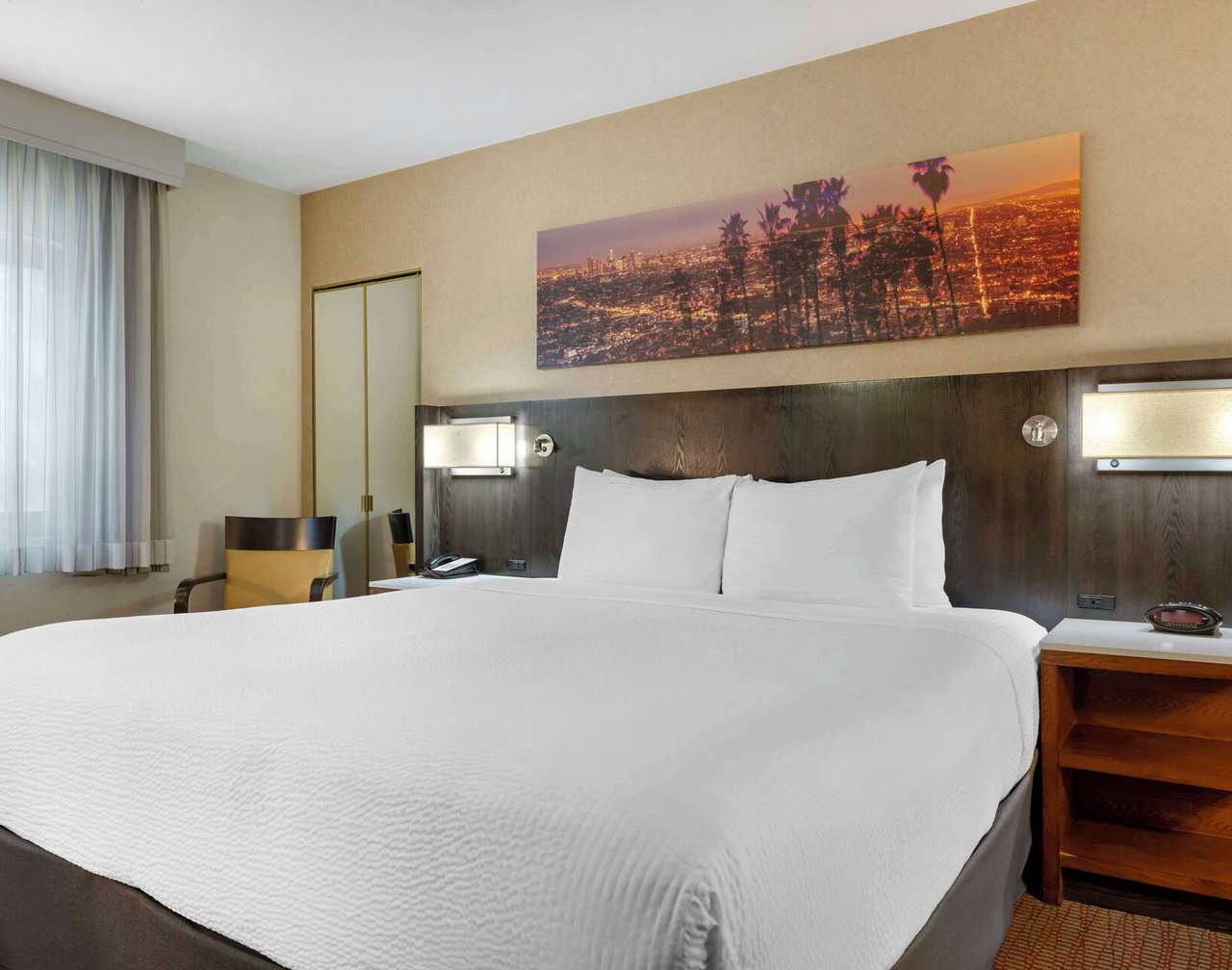 Best Western Royal Palace Inn & Suites 1