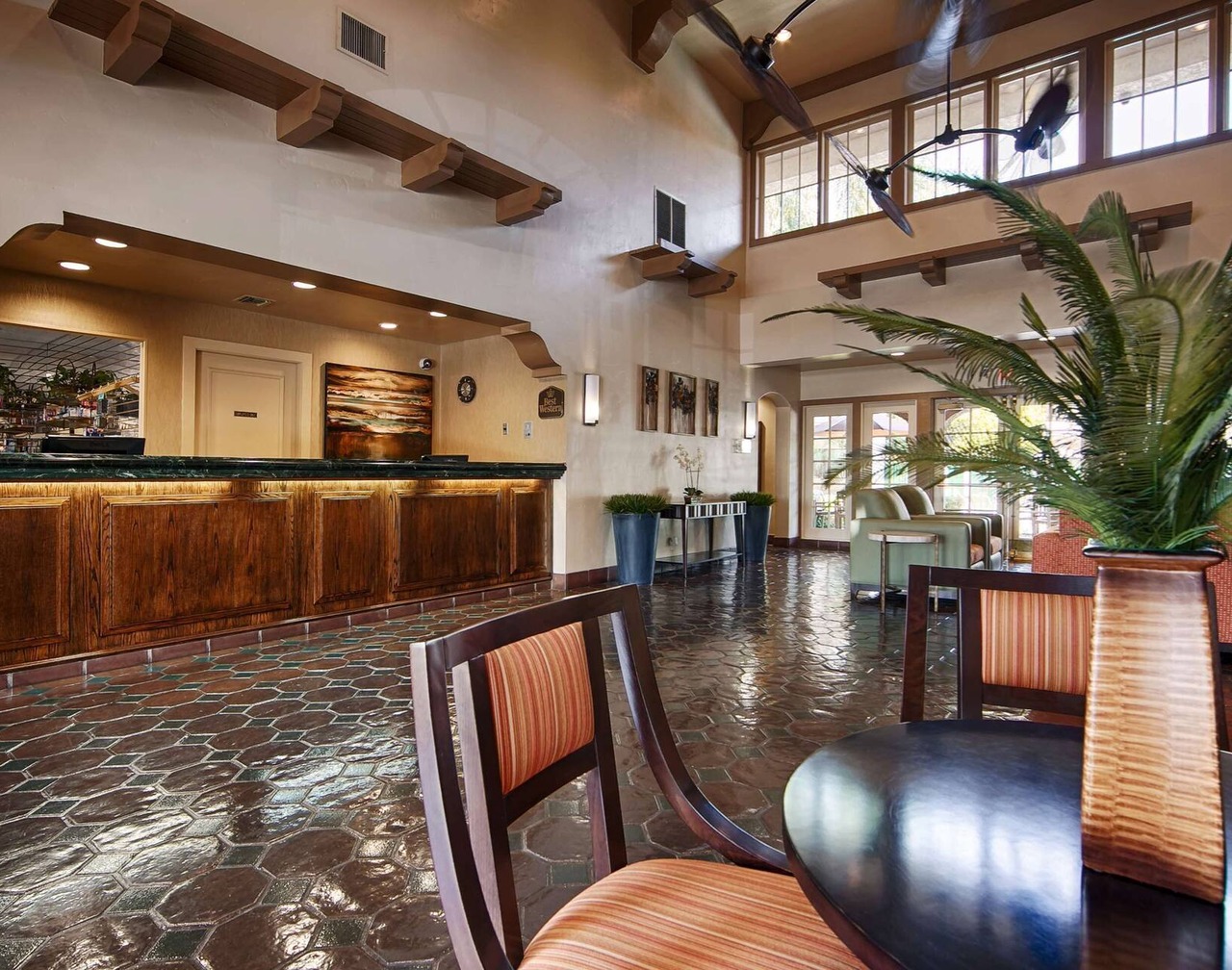 Best Western San Dimas Hotel & Suites 1