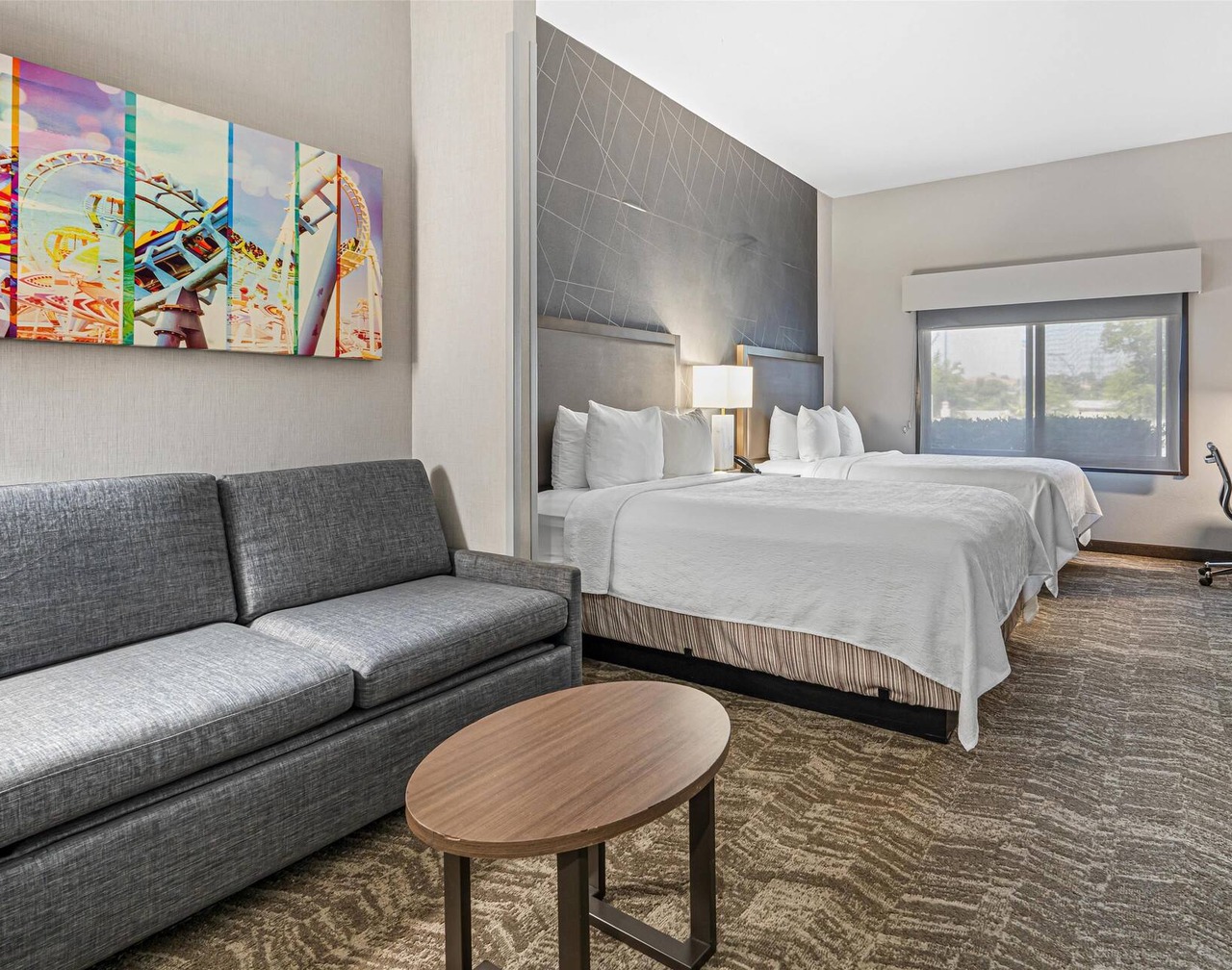 Best Western Valencia/Six Flags Inn & Suites 1