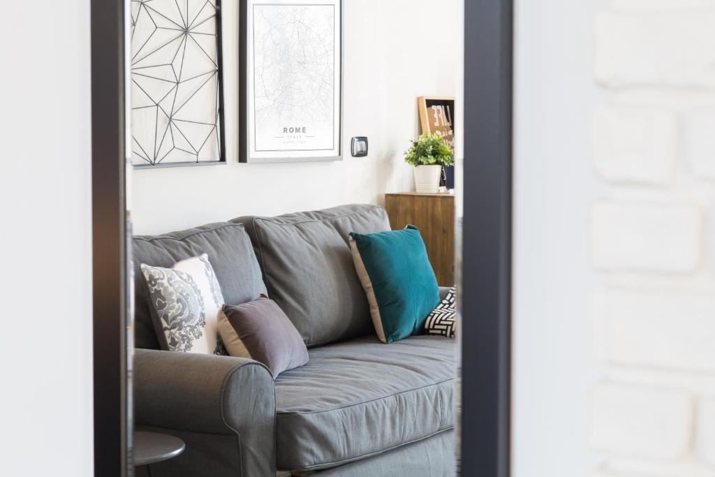 BMGA l Glam Industrial 3-Bed Apartment in Termini 1