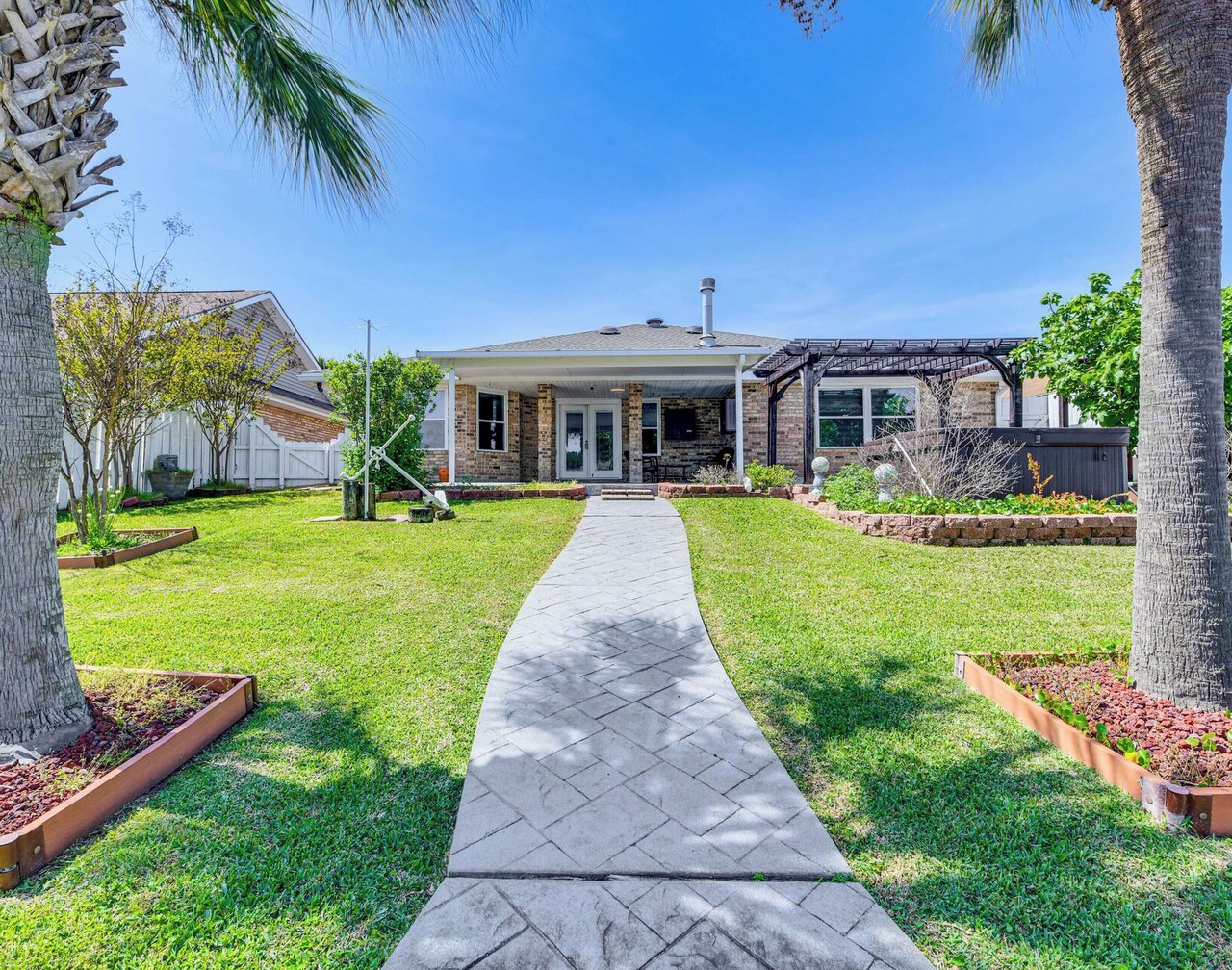 Boat Dock & Lift: Waterfront Getaway in Slidell! 1