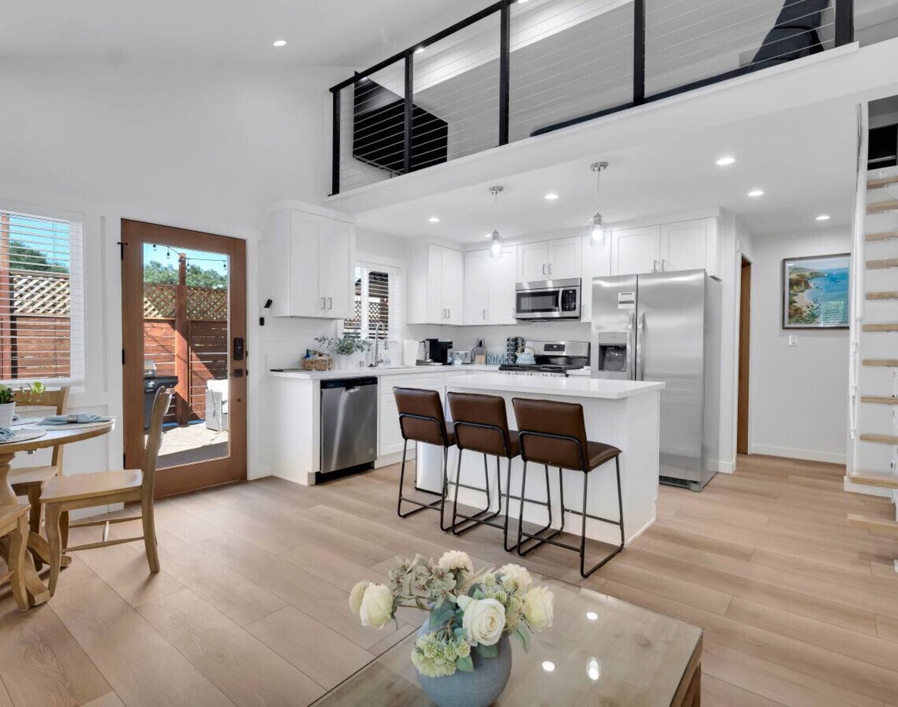 Brand new Cottage, putting green, private patio 1