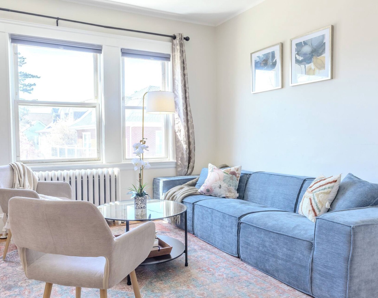 Bright and Airy newly renovated, 2 bedroom apartment with office! 1