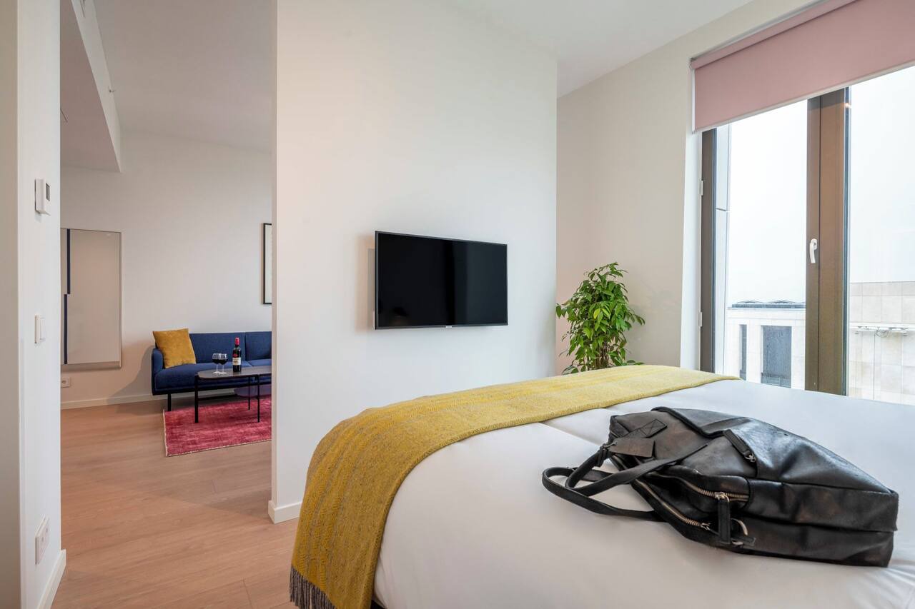 Bright, Modern Lodging: Fully-equipped Kitchen, Minutes' to Van Gogh Museum! 1