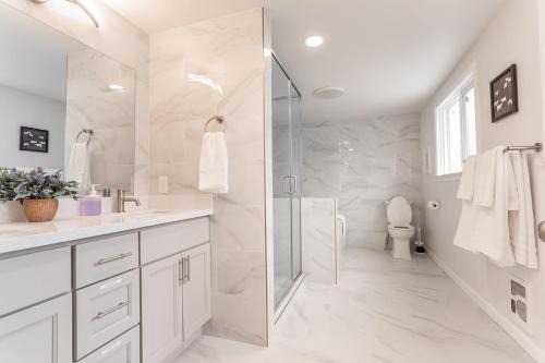 Burien's Top Unit with Spa-Inspired Bathroom 1