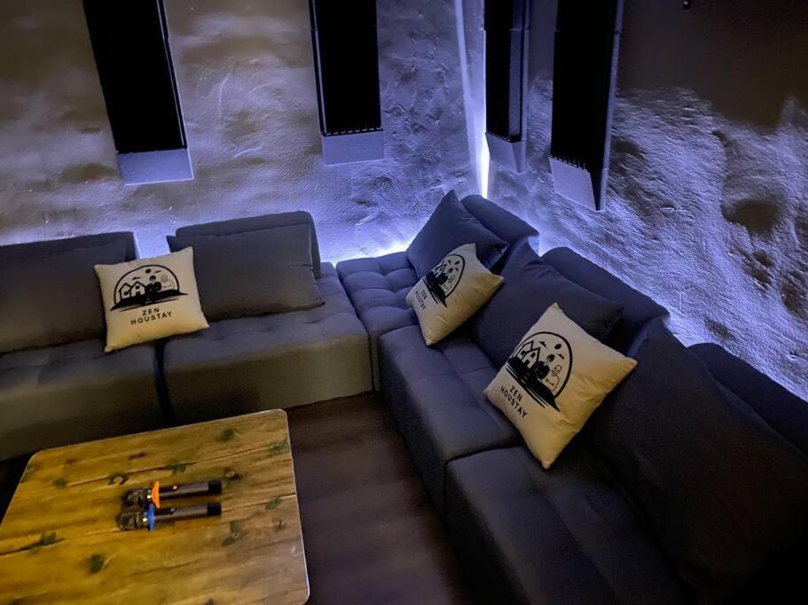 C0ZY Space for Work and Relax 1