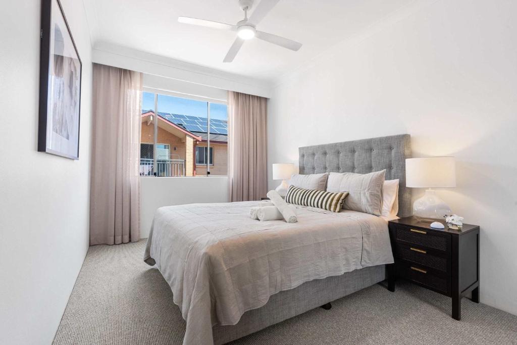 Camperdown Cozy Corner 5 1