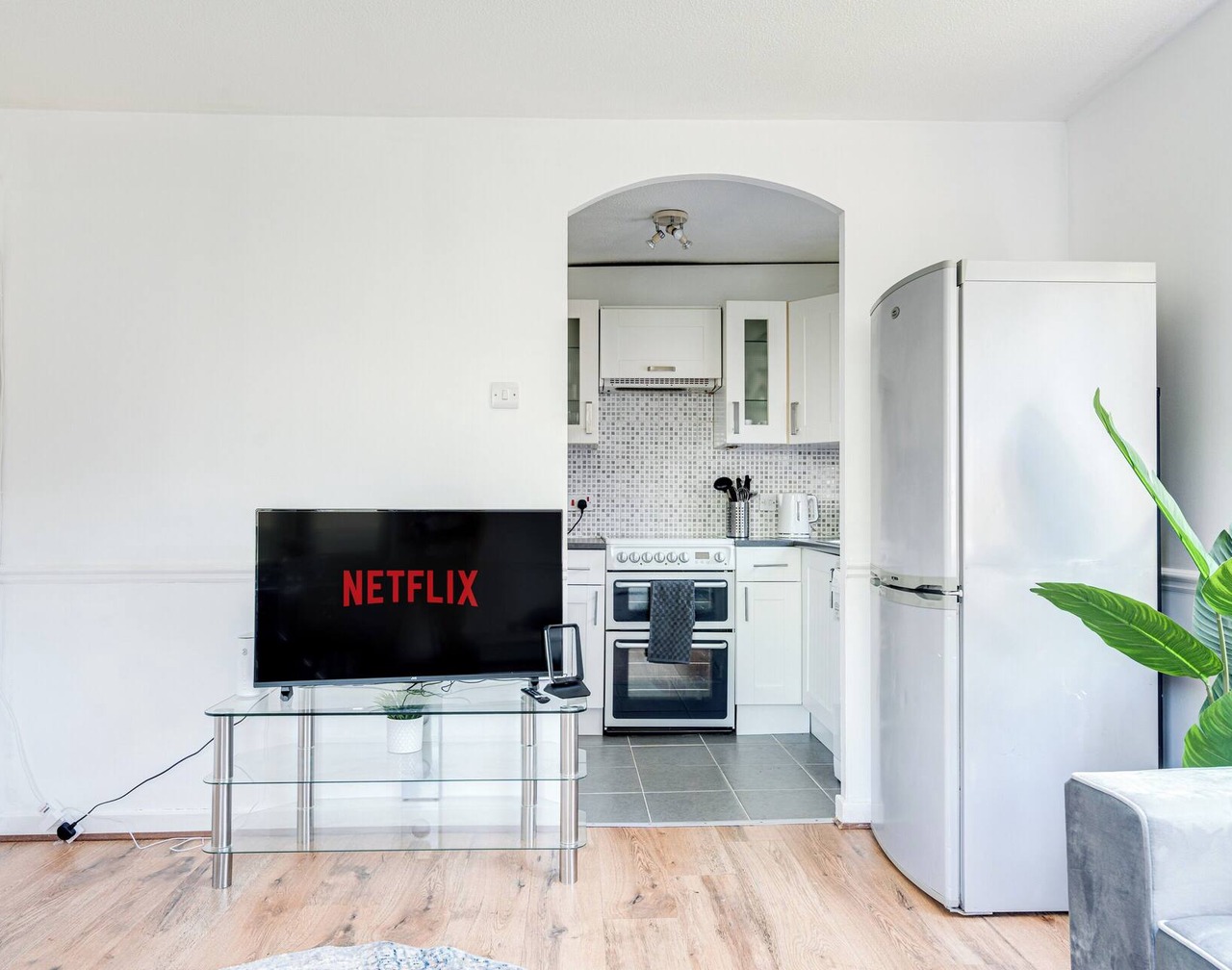 Canada Water 2-bed Flat, Sleeps 6 Central London 1