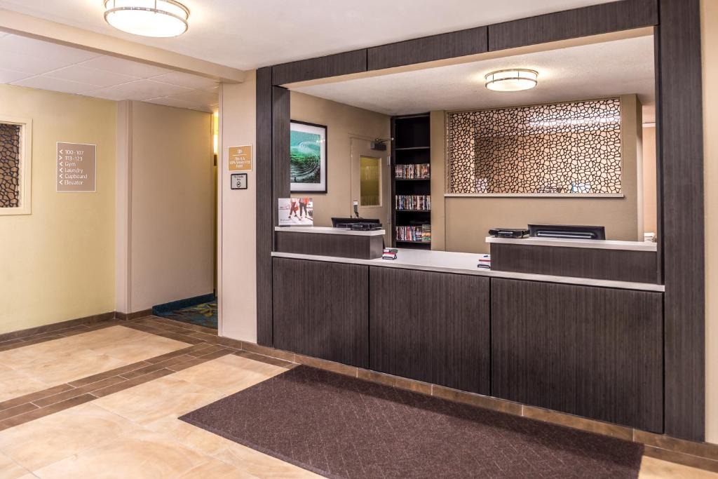 Candlewood Suites Kansas City by IHG 1